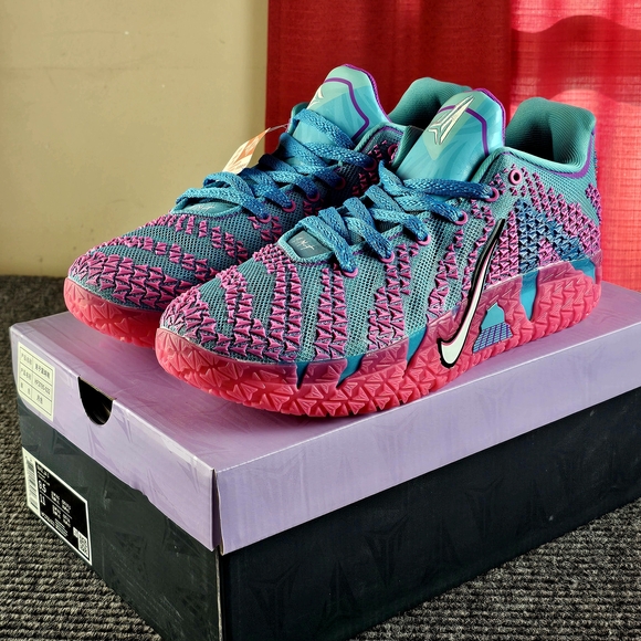 Nike Mend Pink and Teal Blue Athletic Basketball Shoes Various Sizes main image 4